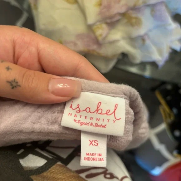 Lilac Short Sleeve Maternity Dress - Picture 4 of 4